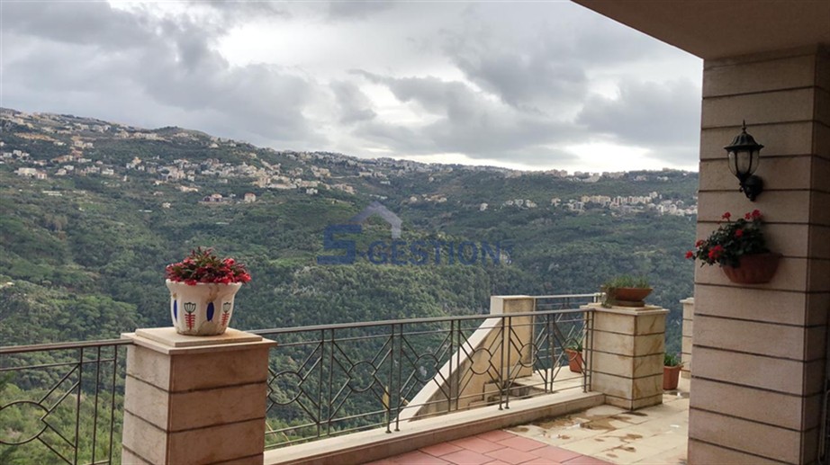 Villa   Individual House For Sale