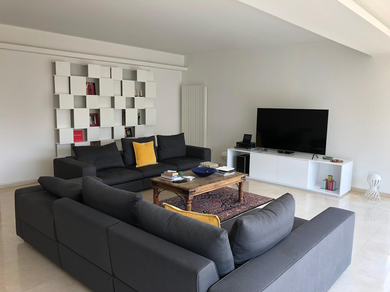 Appartement à V Sold external