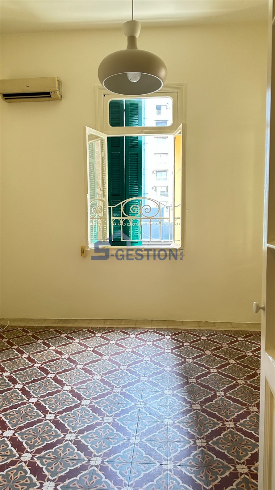 Apartment For Rent