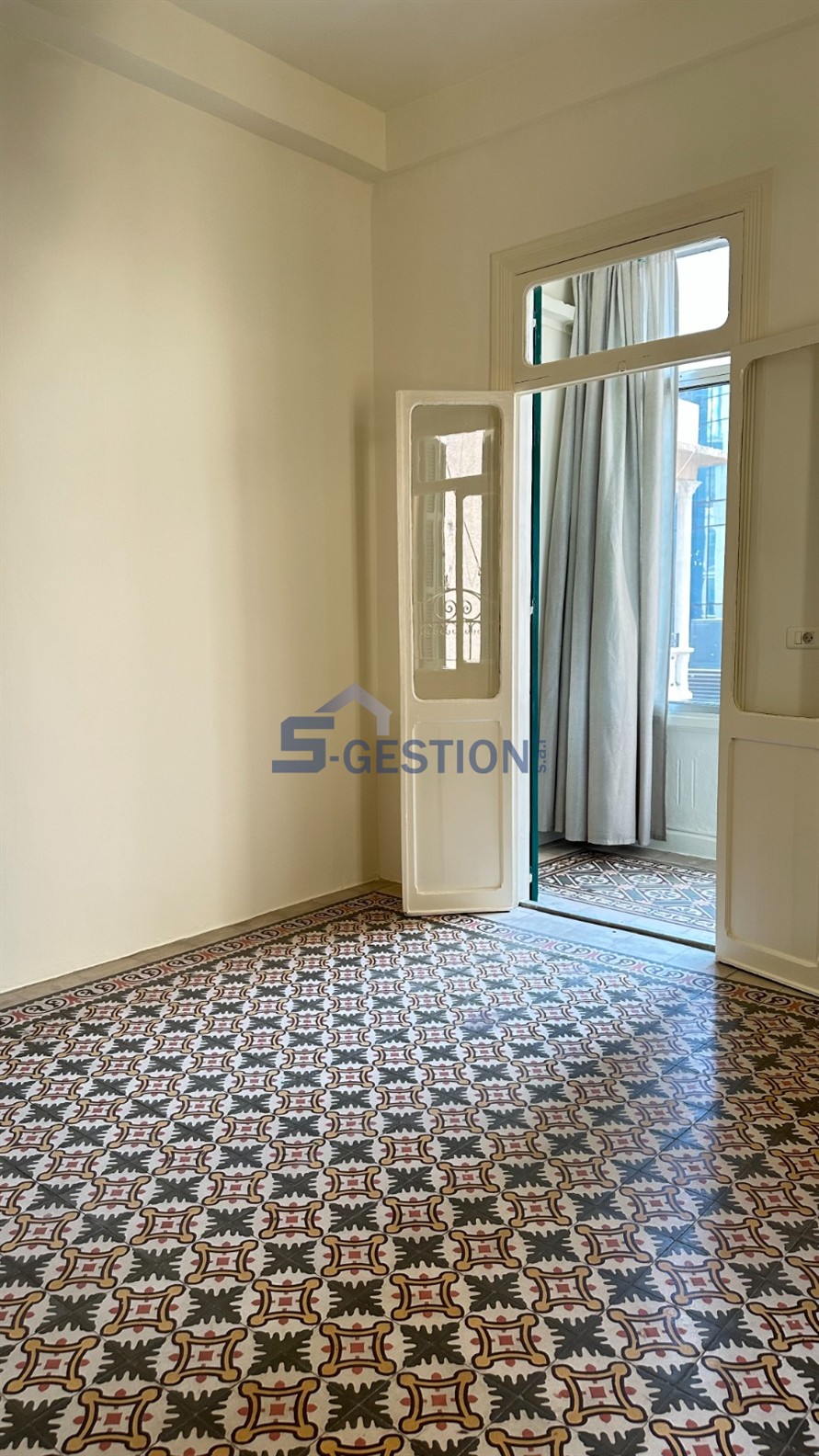 Apartment For Rent