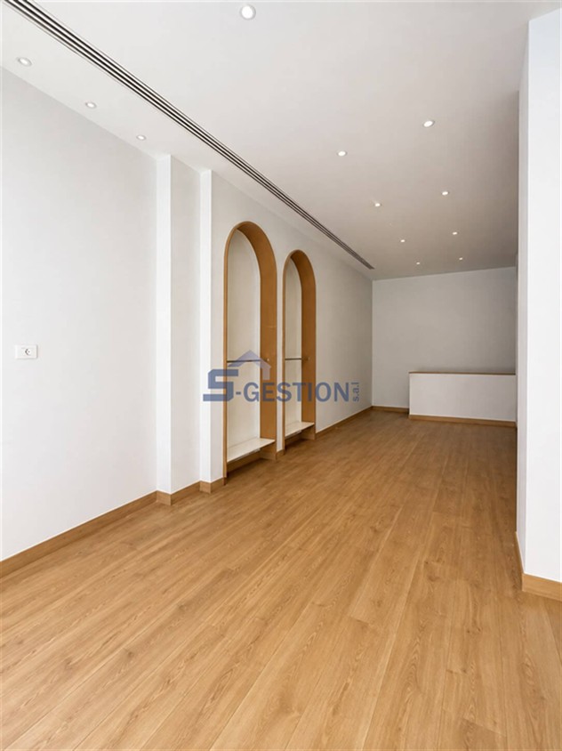 Shop Commercial Premises For Rent