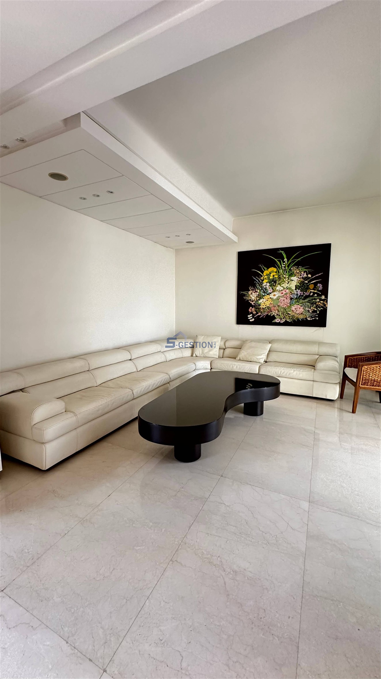 Apartment For Rent Furnished
