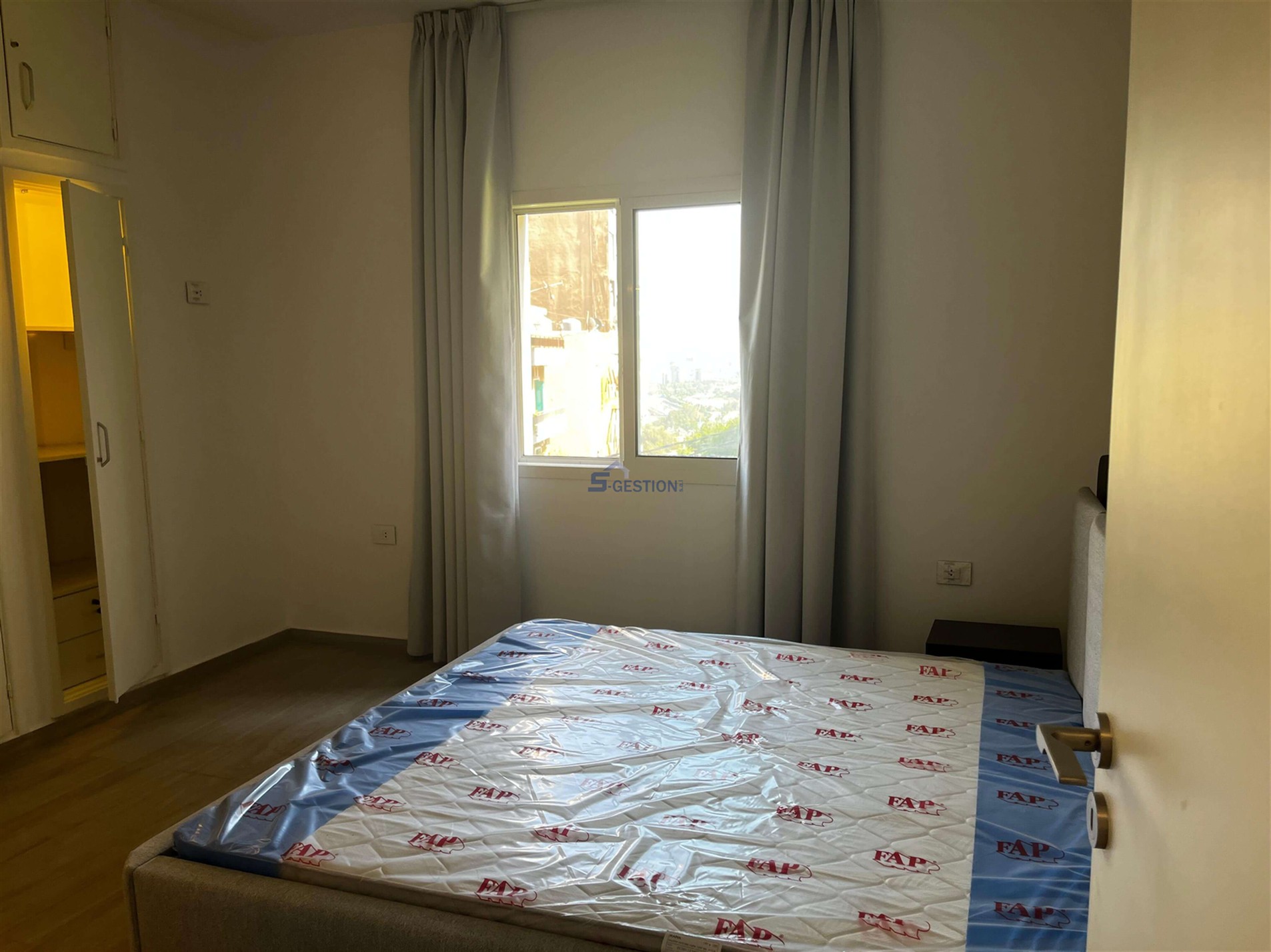 Apartment For Rent Furnished