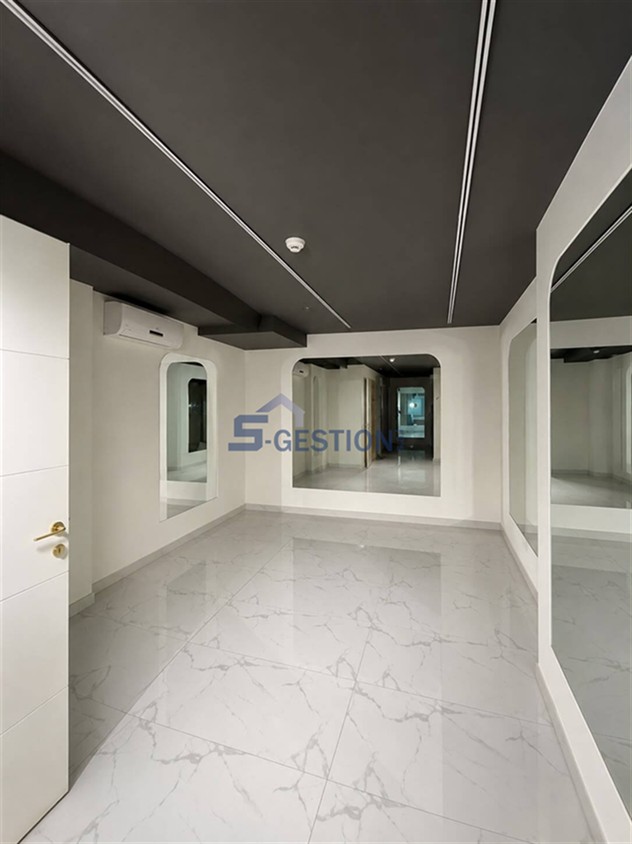 Shop Commercial Premises For Rent