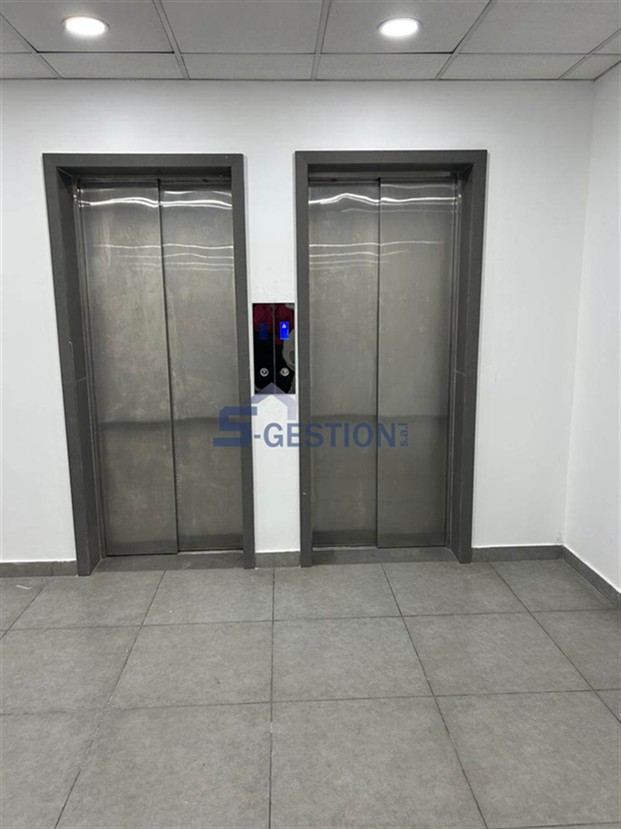 Shop Commercial Premises For Rent