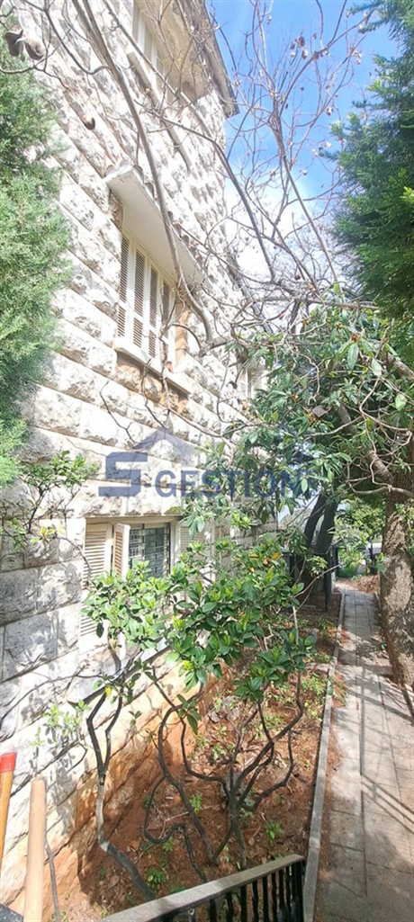Villa   Individual House For Sale