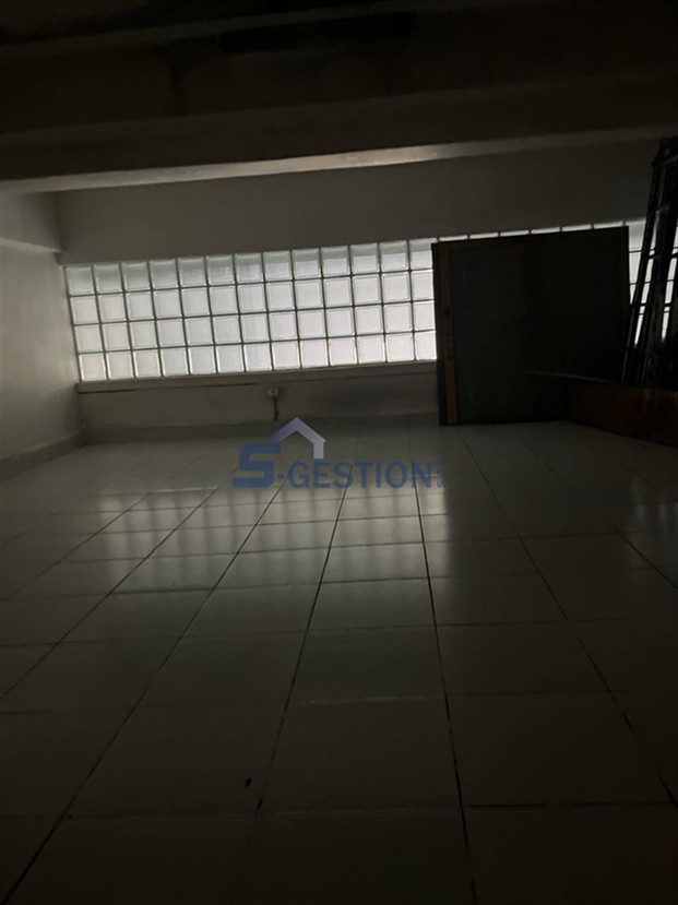 Shop Commercial Premises For Rent