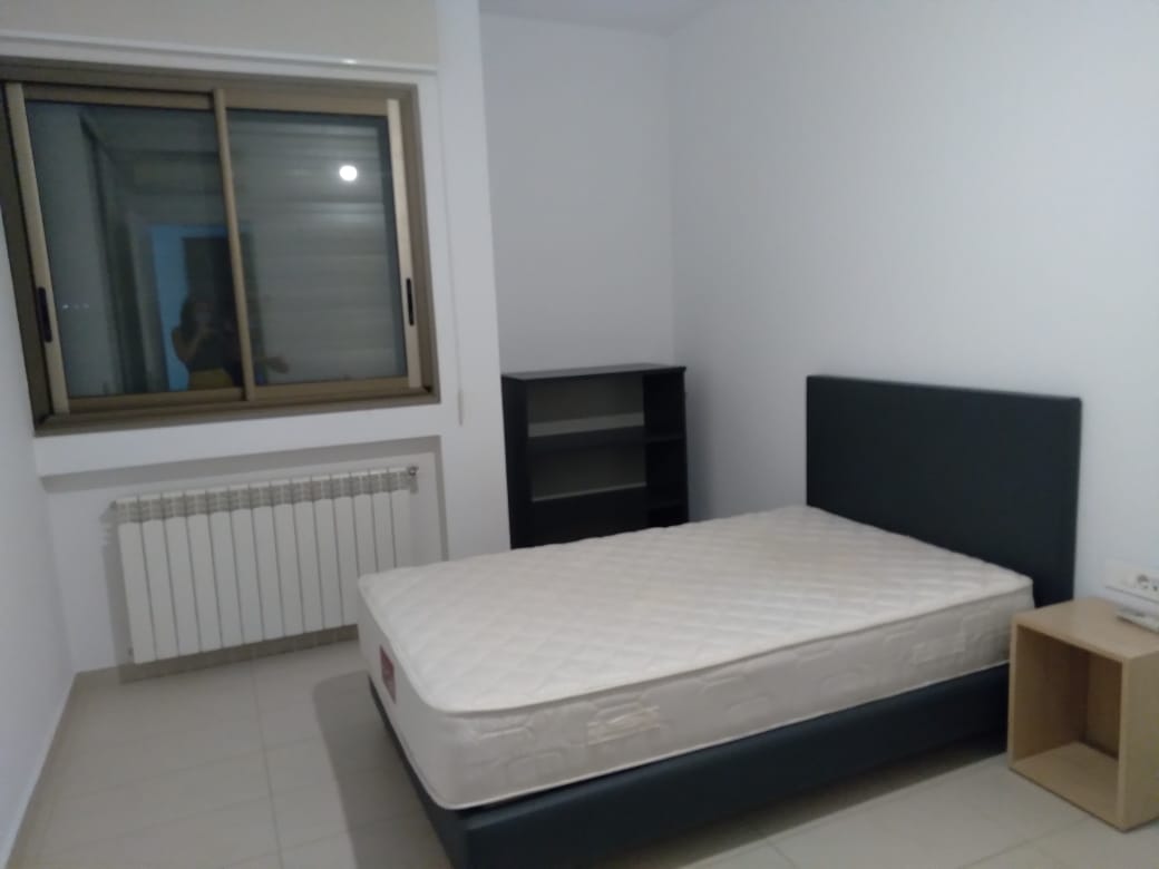 Appartement à V Rented external