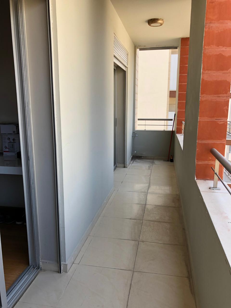 Appartement à V Sold external