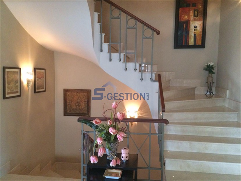 Villa   Individual House For Sale