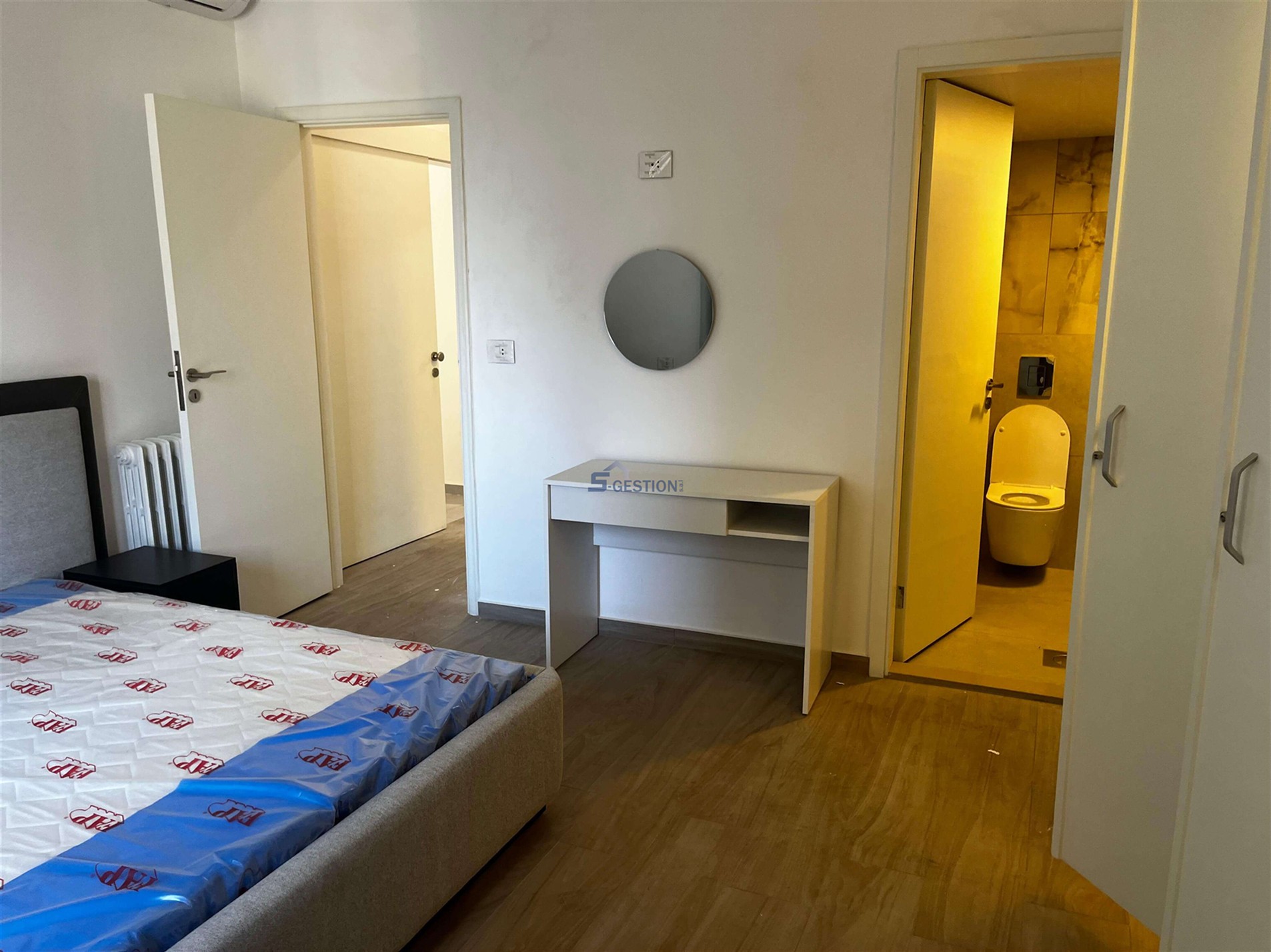 Apartment For Rent Furnished