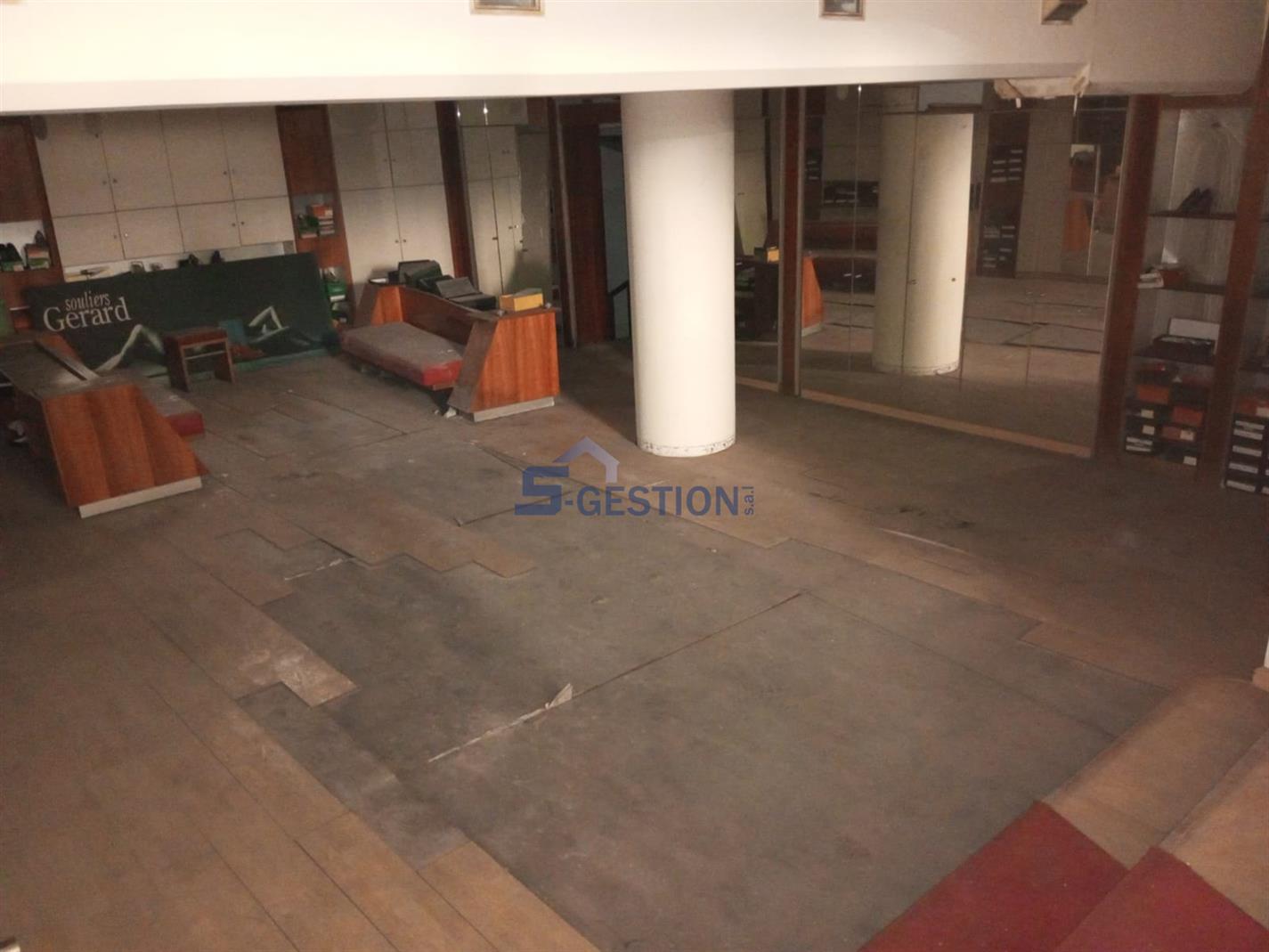 Shop Commercial Premises For Rent