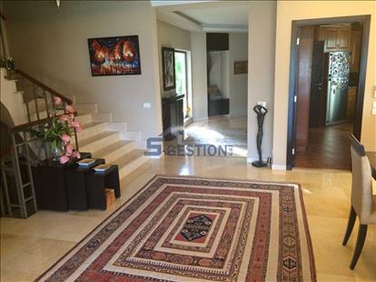 Villa   Individual House For Sale