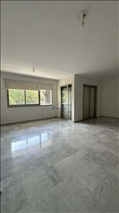 Appartement à V Rented by S.G.